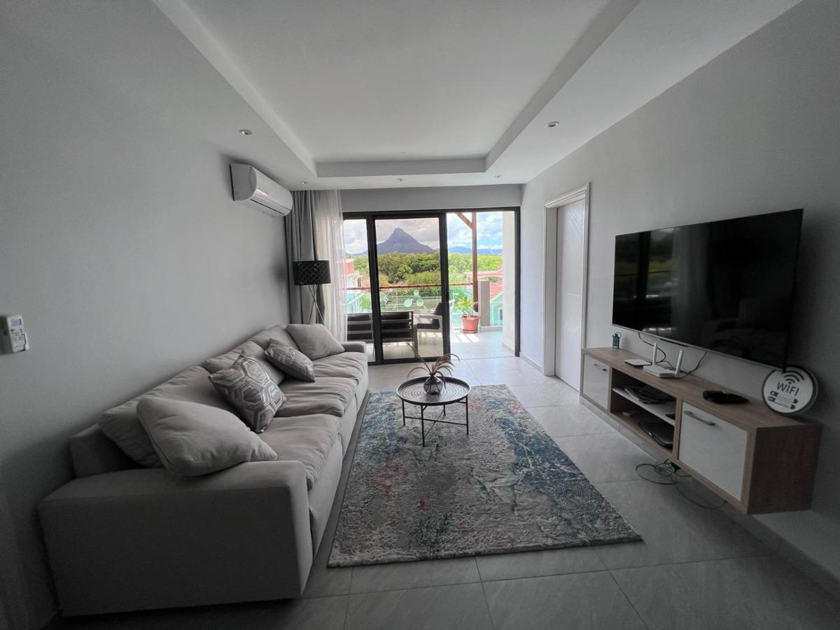 Top-Floor Modern 3Bd Penthouse With Beautiful Mountain View Terrace - 5 Min Walk To Beach Flic-en-Flacq Extérieur photo