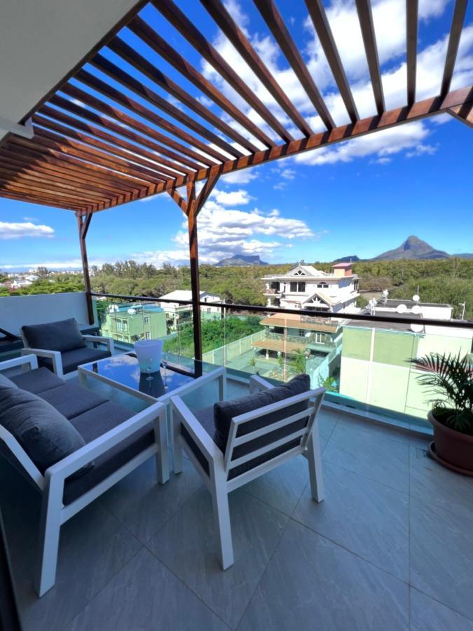 Top-Floor Modern 3Bd Penthouse With Beautiful Mountain View Terrace - 5 Min Walk To Beach Flic-en-Flacq Extérieur photo