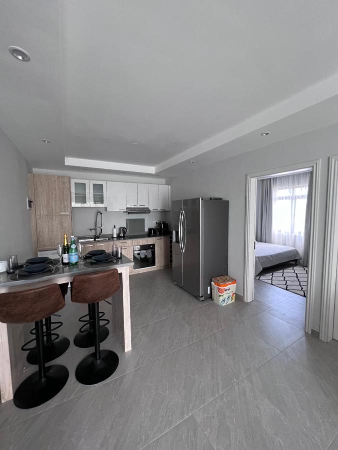 Top-Floor Modern 3Bd Penthouse With Beautiful Mountain View Terrace - 5 Min Walk To Beach Flic-en-Flacq Extérieur photo