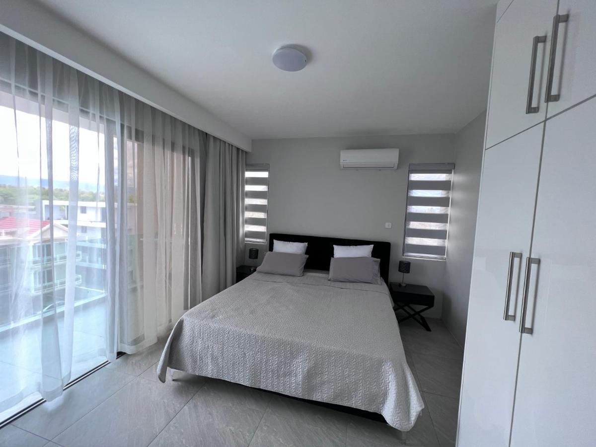 Top-Floor Modern 3Bd Penthouse With Beautiful Mountain View Terrace - 5 Min Walk To Beach Flic-en-Flacq Extérieur photo