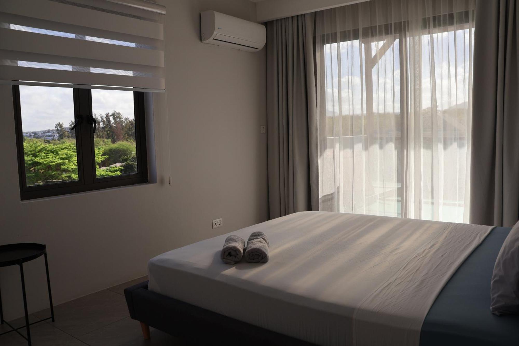 Top-Floor Modern 3Bd Penthouse With Beautiful Mountain View Terrace - 5 Min Walk To Beach Flic-en-Flacq Extérieur photo